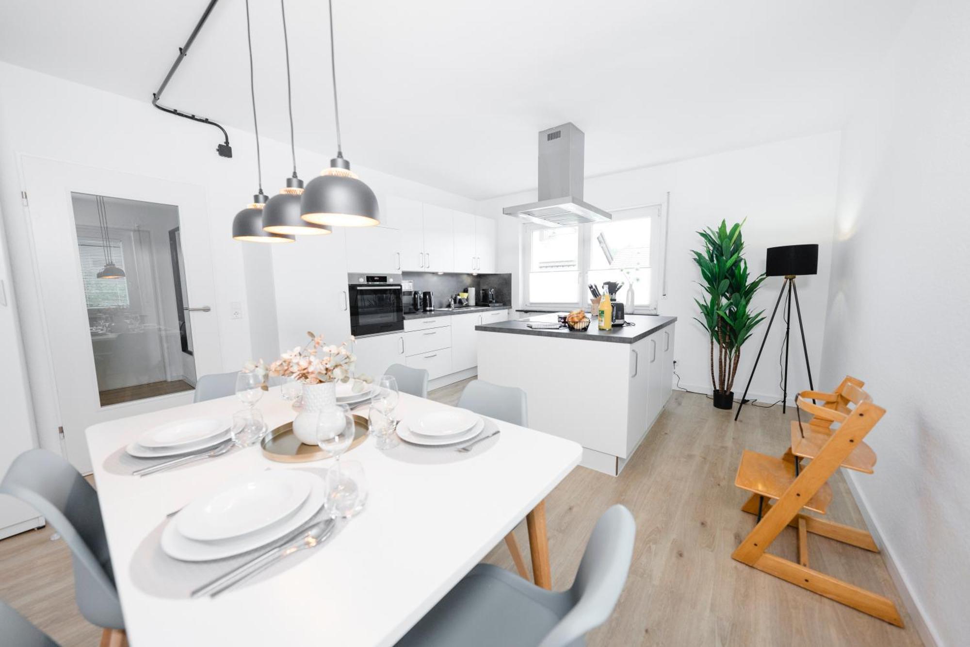 Stadtrand Oase Karlsruhe Mit Balkon Eksteriør bilde