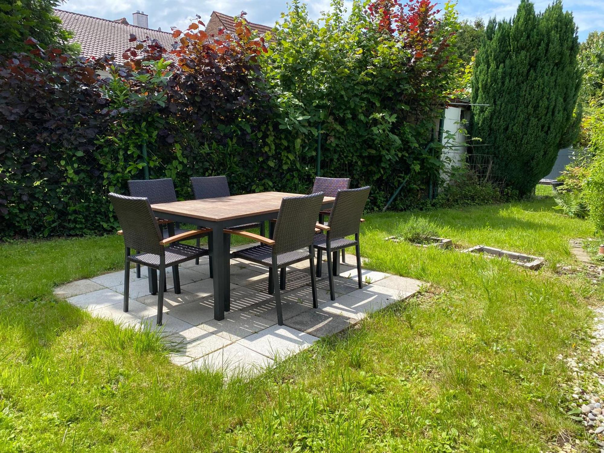 Stadtrand Oase Karlsruhe Mit Balkon Eksteriør bilde