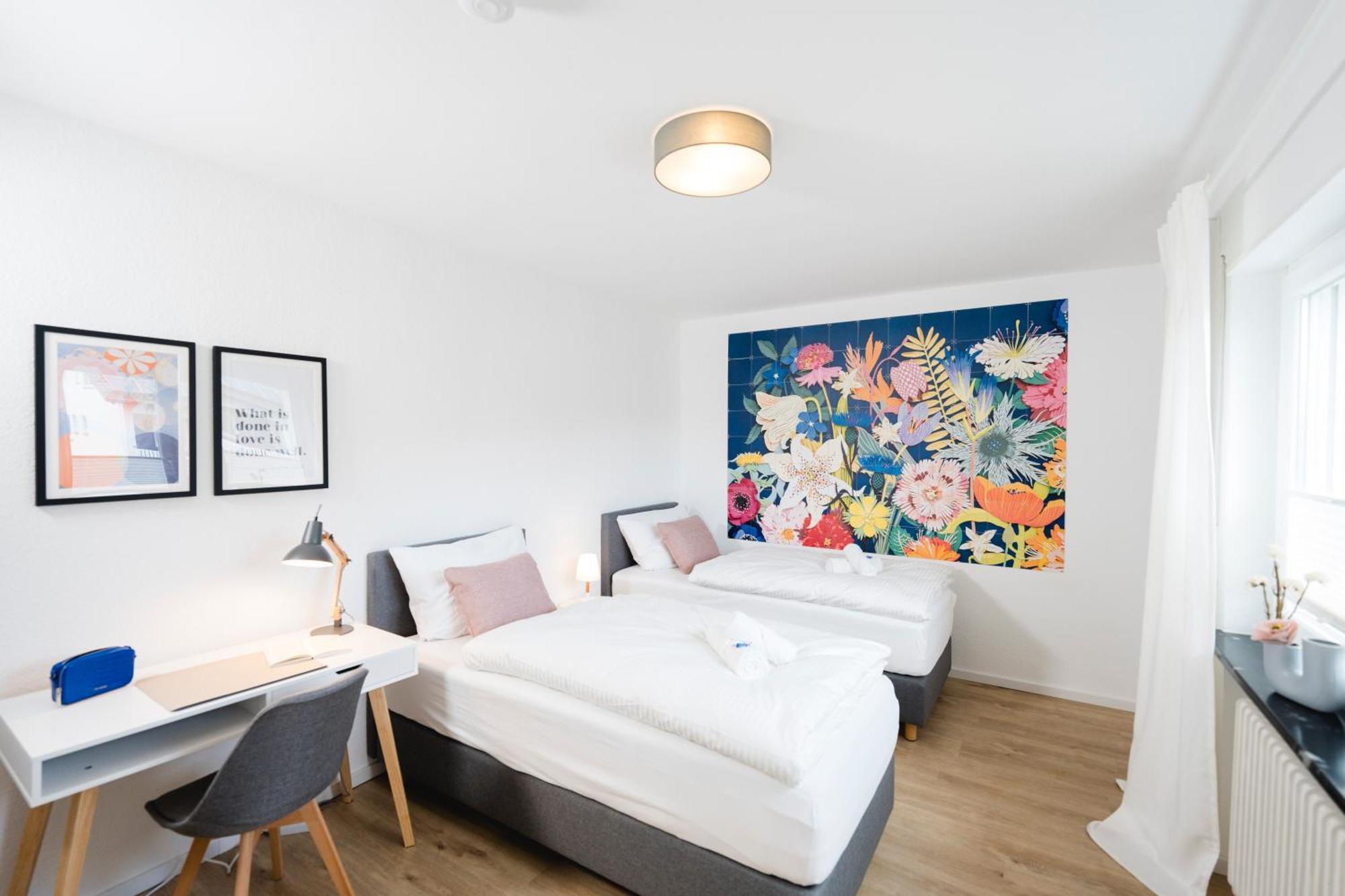 Stadtrand Oase Karlsruhe Mit Balkon Eksteriør bilde