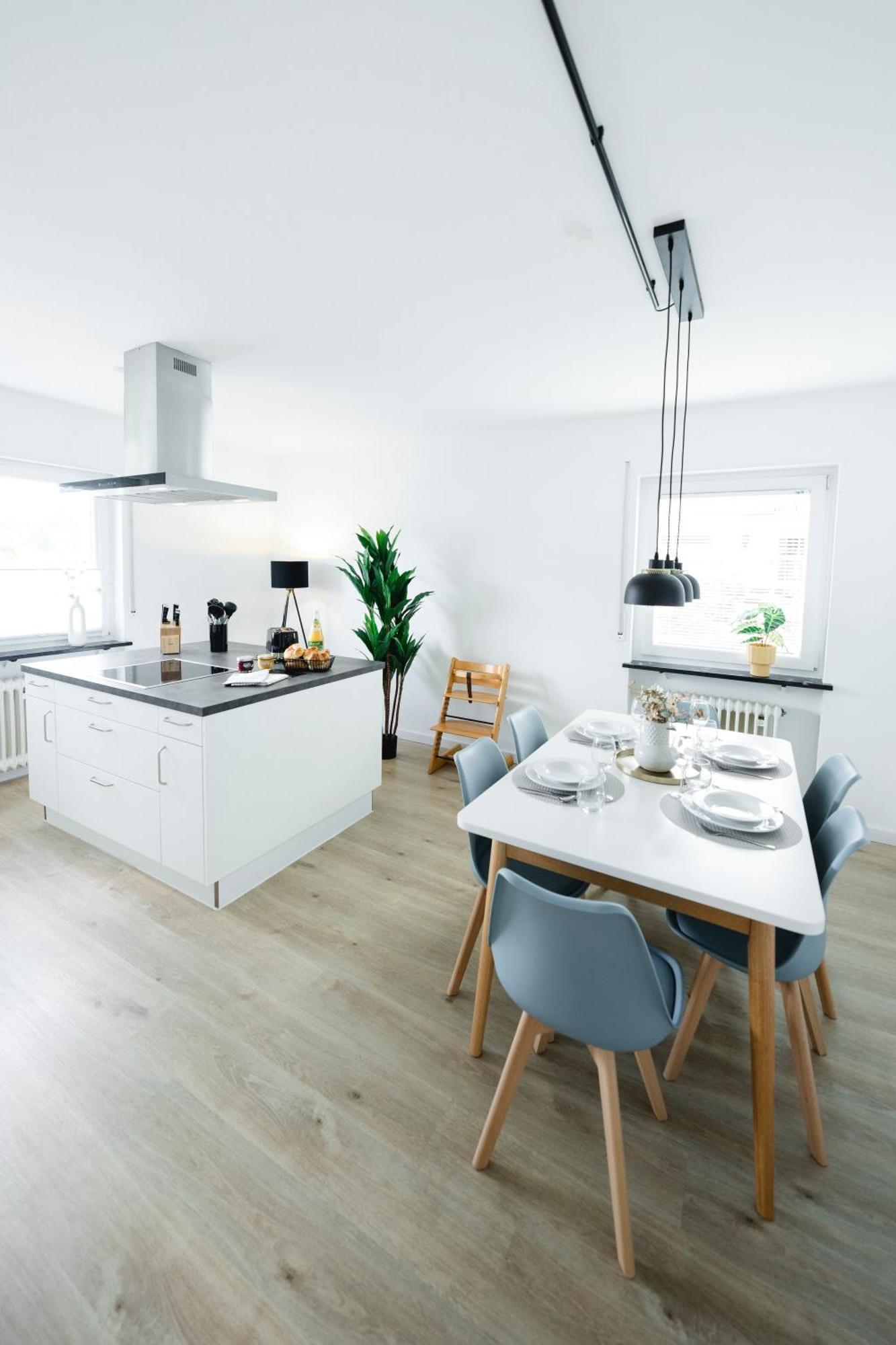 Stadtrand Oase Karlsruhe Mit Balkon Eksteriør bilde