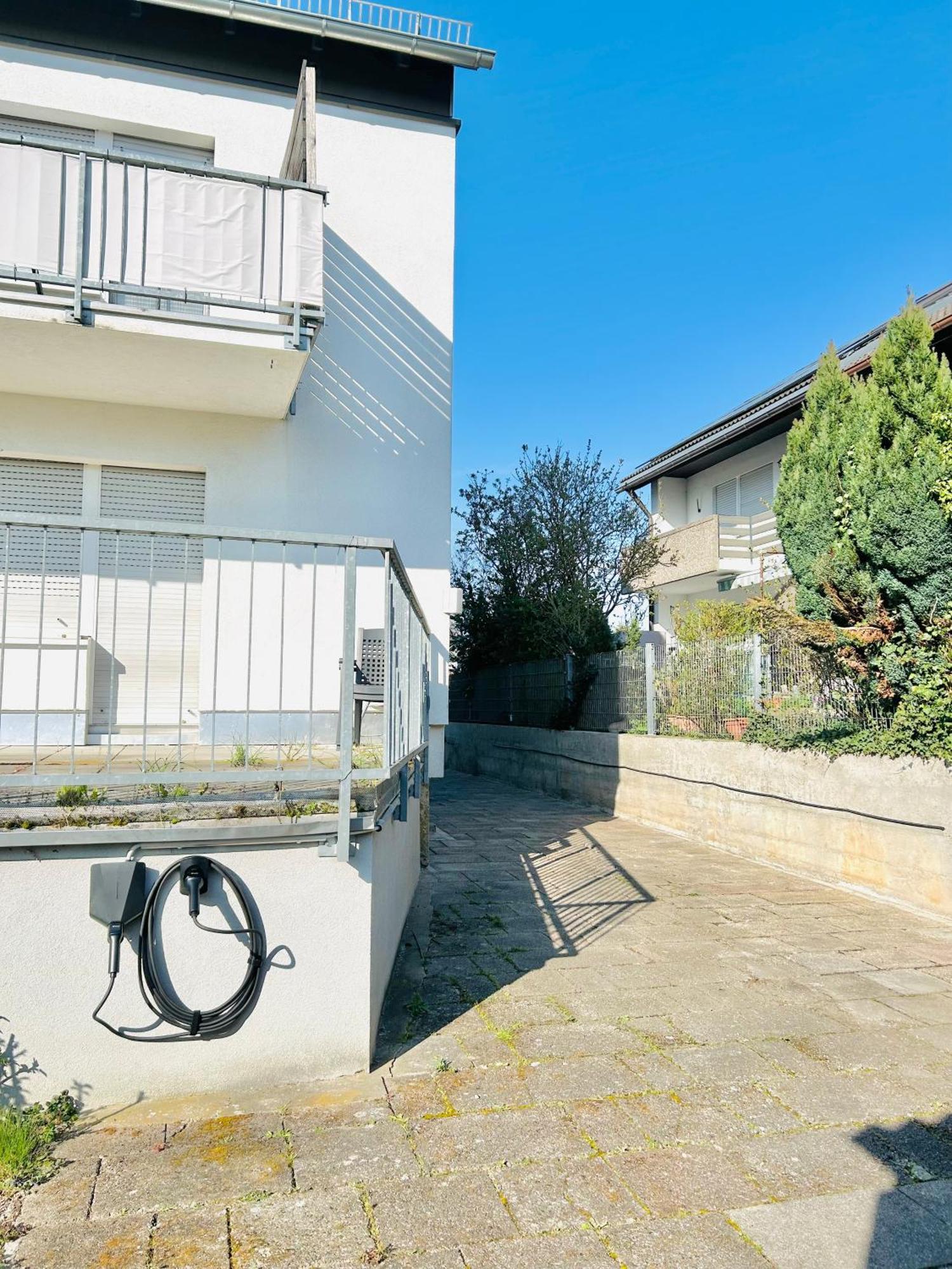 Stadtrand Oase Karlsruhe Mit Balkon Eksteriør bilde